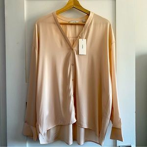 Vince 100% silk banded collar button down blouse in blush ballet pink balletcore